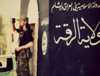 Σκοτώνονται και μεταξύ τους! Ο ISIS επιτέθηκε στην Αλ Κάιντα στη νότια Δαμασκό